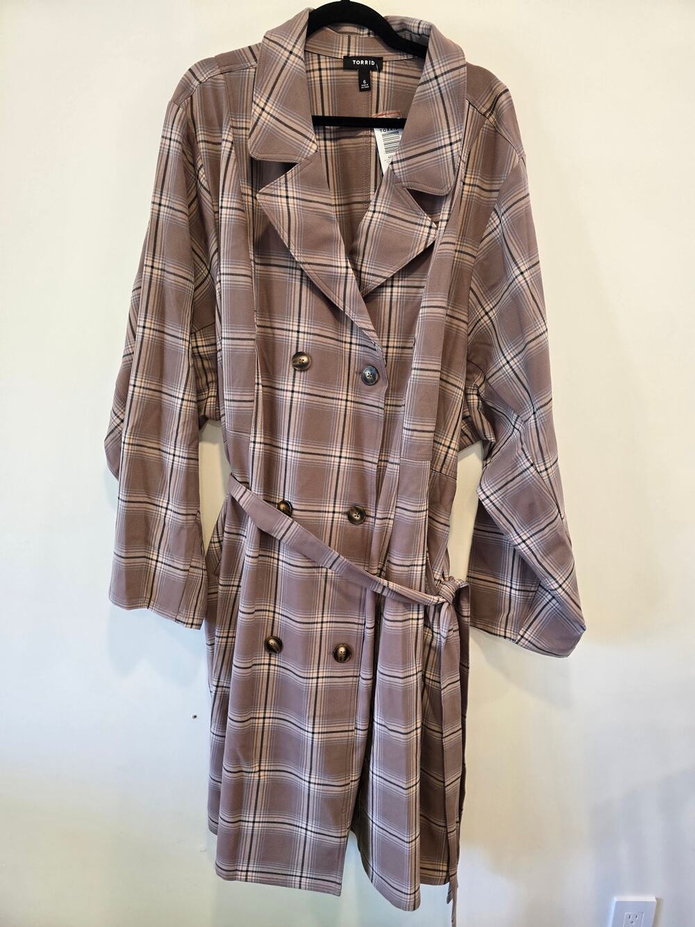 NWT Torrid size 6 (3) beautiful jacket